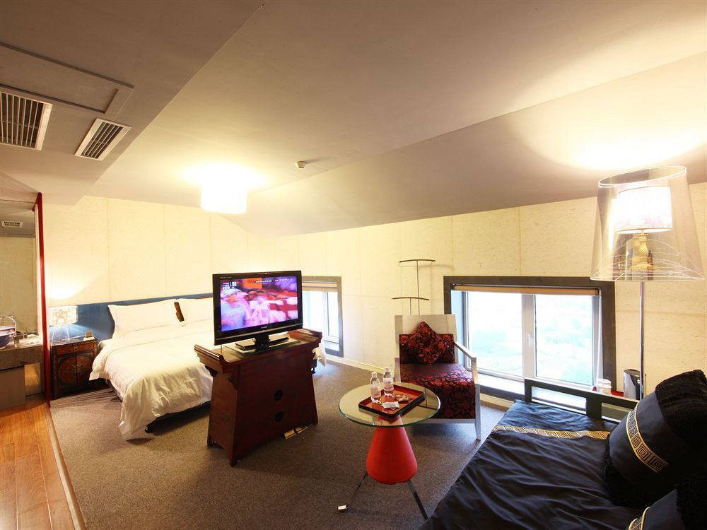 China Community Art Habitat Hotel Qingdao Exterior foto